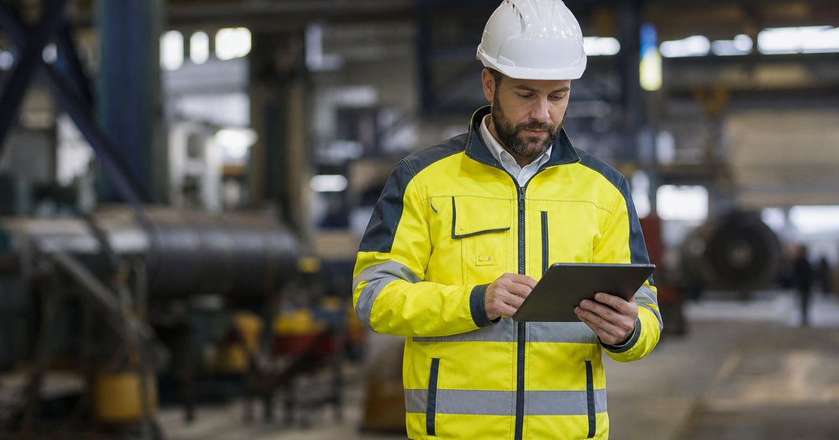 How can an EHS manager spot workplace safety trends before they turn into serious injuries?