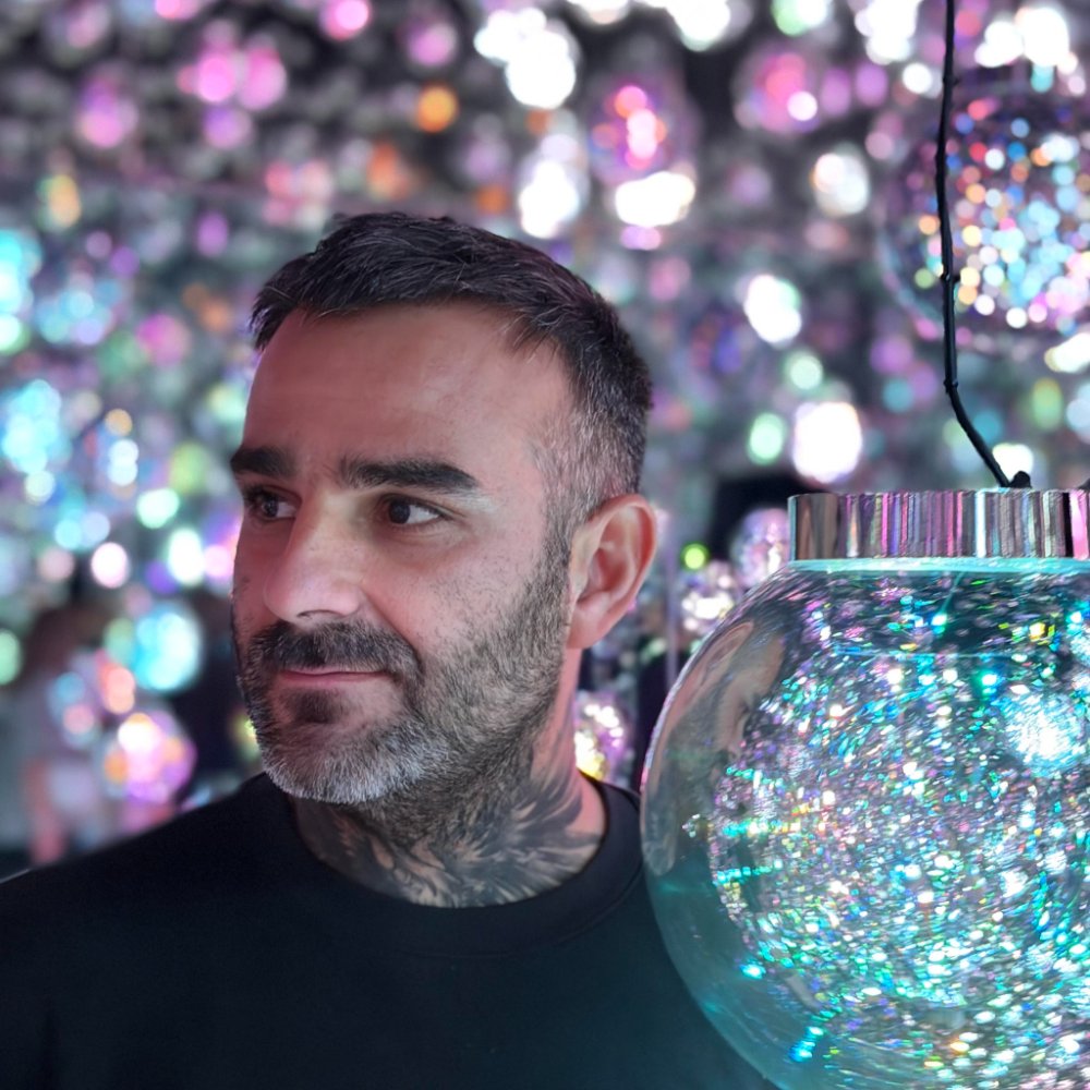 Portrait of Julien Jimenez, founder of SafetyPingr